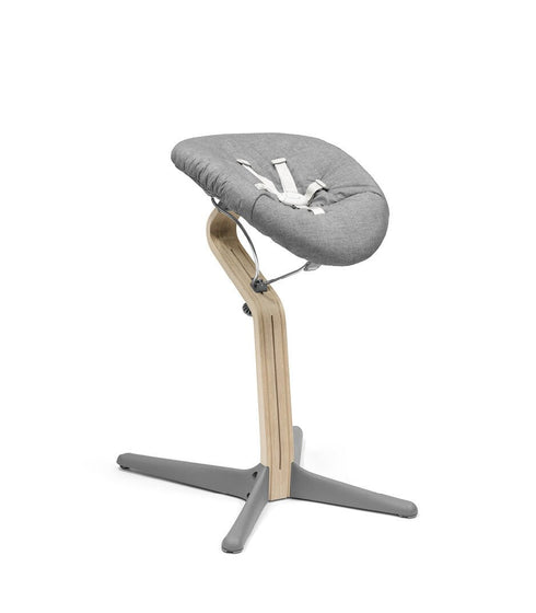 Nomi Syöttötuoli, useita eri värejä, Stokke